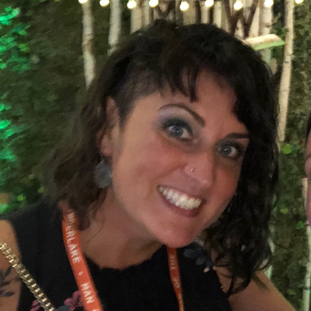 Meet your Posher, Amanda